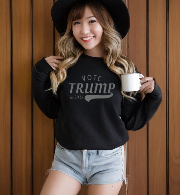 Vote Trump In 2028 T-Shirt